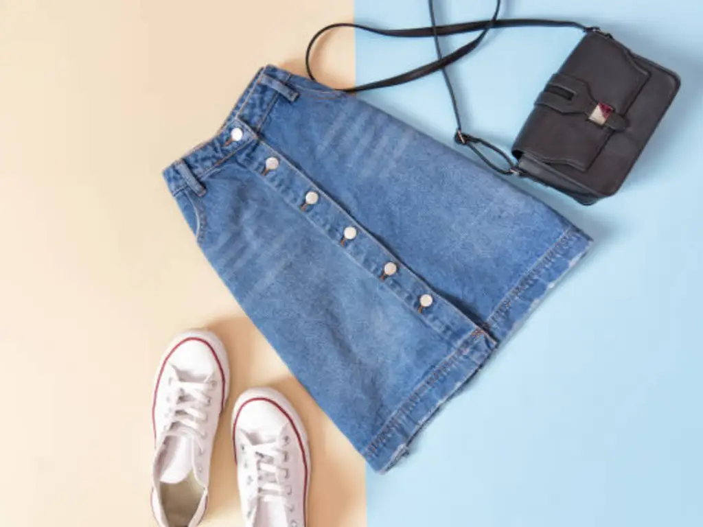 2026 Trends and Sourcing Strategies for Denim Skirts