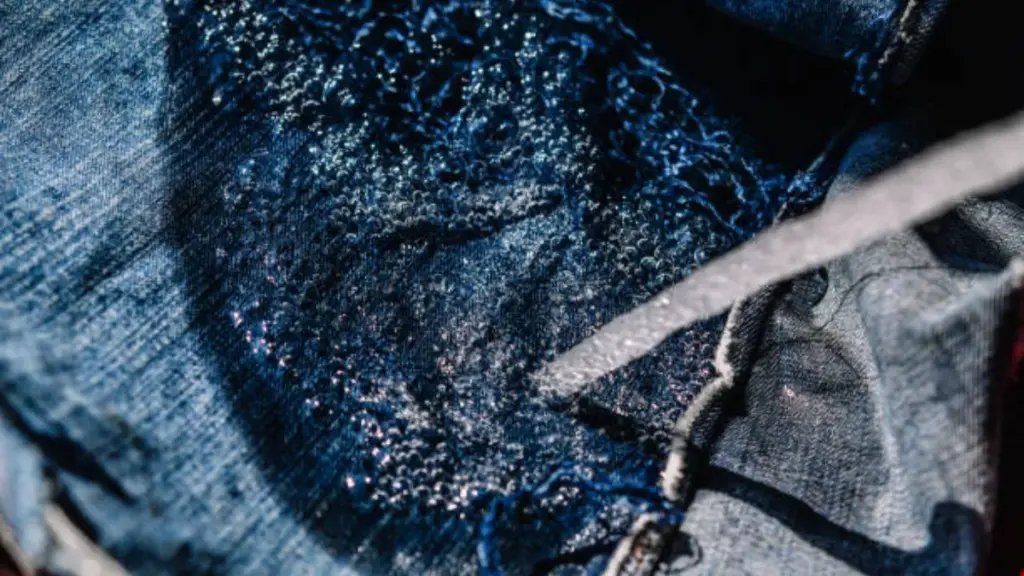 Compare Water Saving Wash Technologies in Sustainable Denim Brands