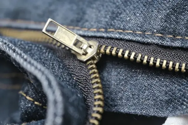 jeans metal zippers