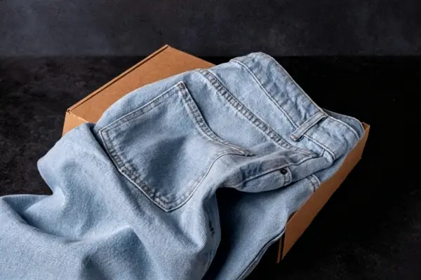 jeans packaging