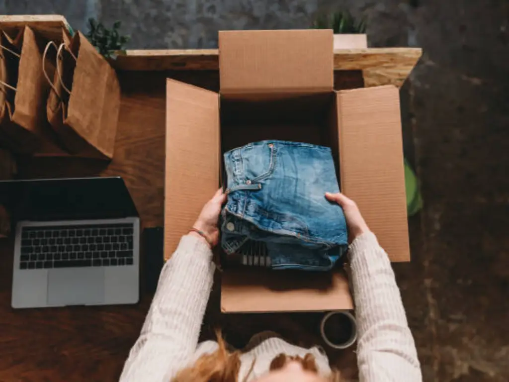 Custom Jeans Label & Packaging